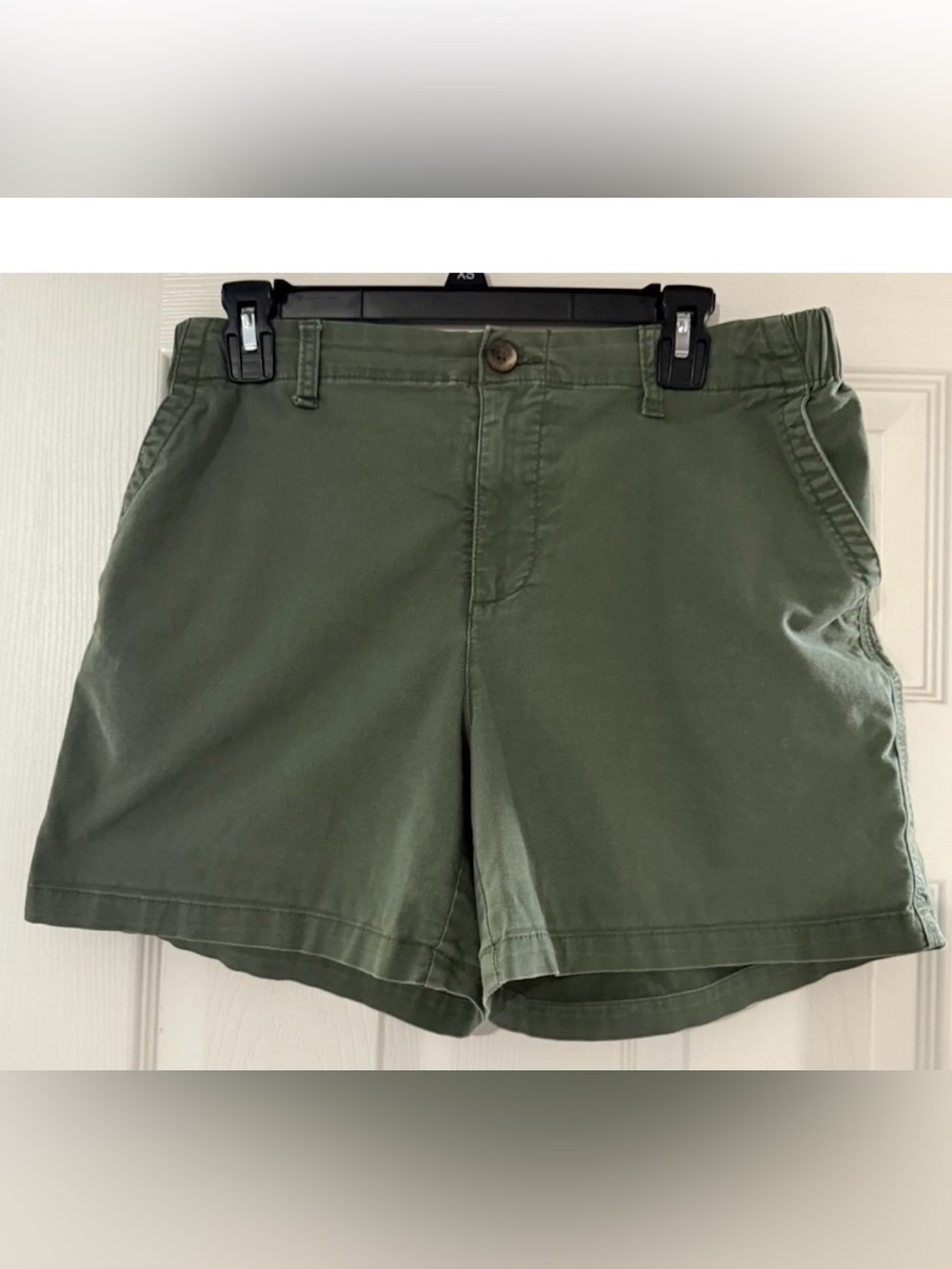 Old Navy Easy Chino Shorts Women’s Medium Olive Green Stretch Elastic Waist